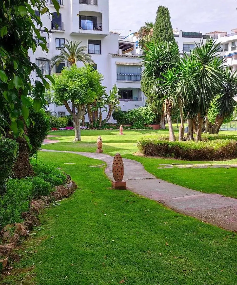 Oasis Apartment With 2 Bedrooms In Jardines Del Puerto Marbella