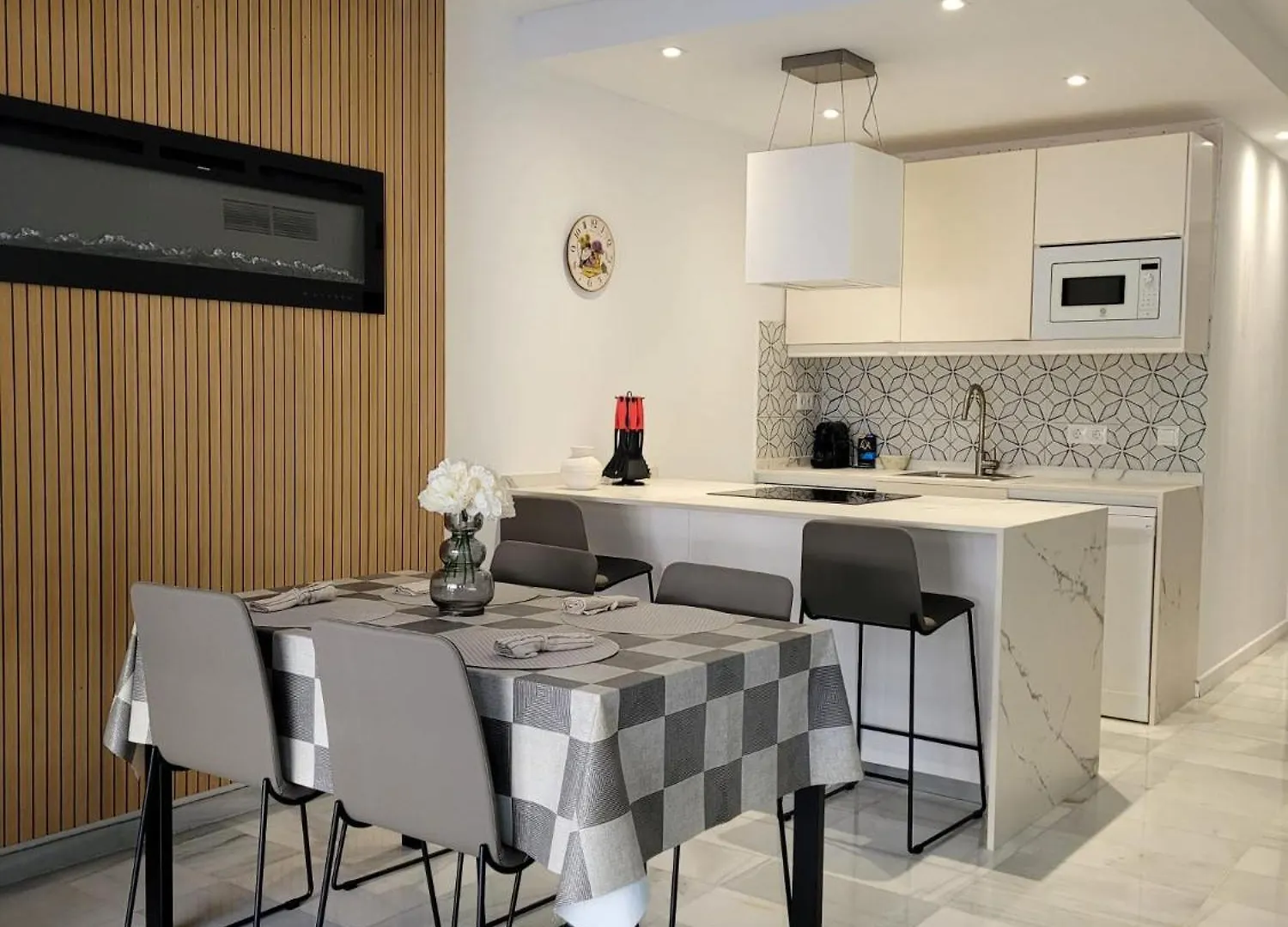 Oasis Apartment With 2 Bedrooms In Jardines Del Puerto Marbella 0*,  Spain